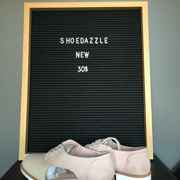 Shoe Dazzle tan and blush flats - Picture 2 of 4